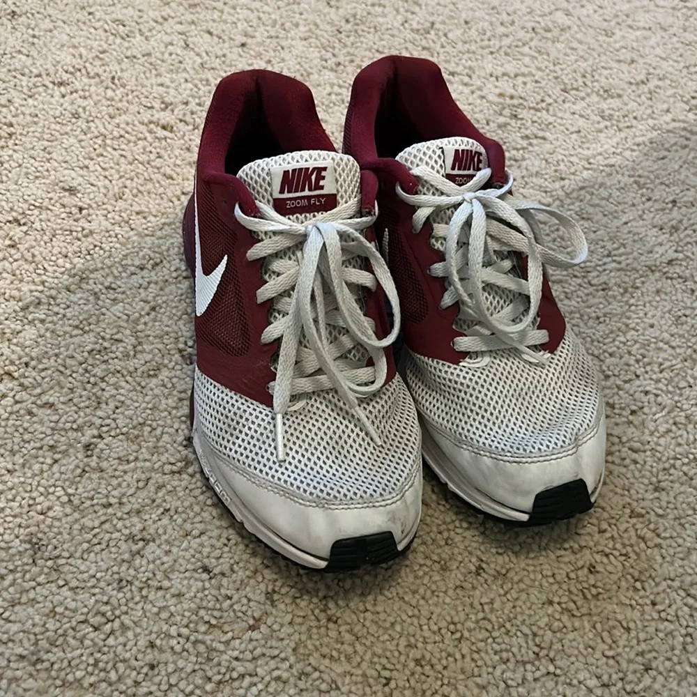 Nike zoom fly running shoes - Picture 2 of 4